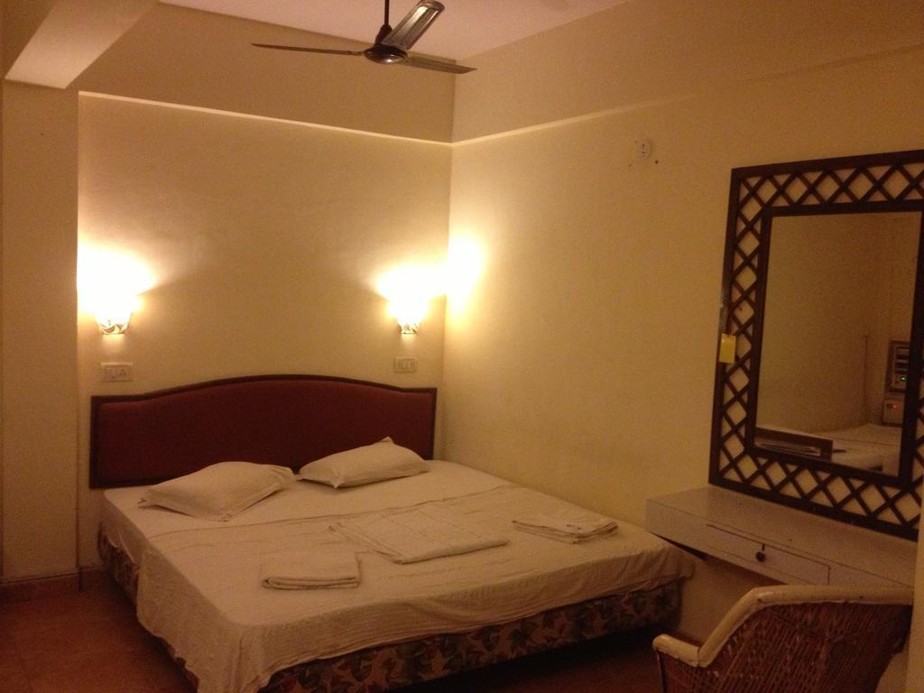 Hotel Lua Nova Calangute Habitación foto